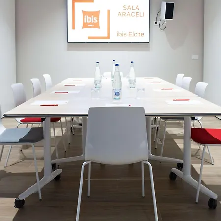 Ibis Hotel 3*
