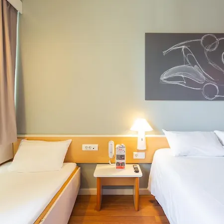 Hotel Ibis 3*