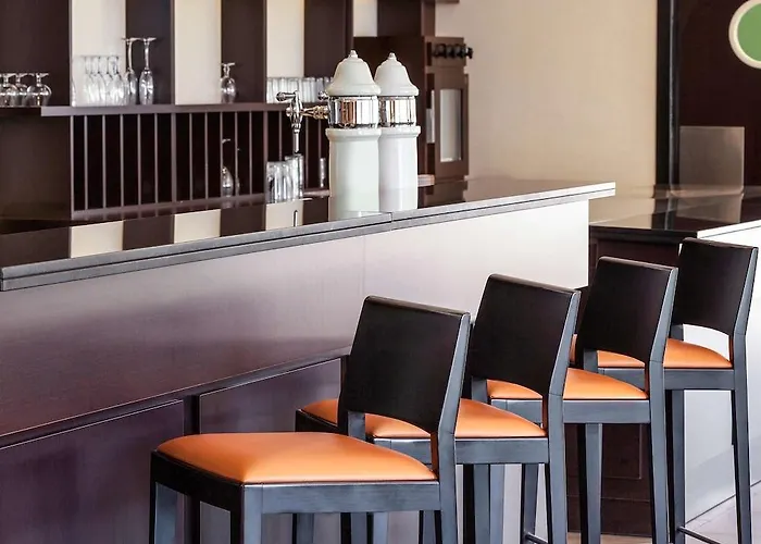 Ibis Hotel 3*