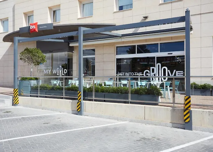 Ibis Hotell 3*