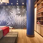 Ibis Hotel 3*