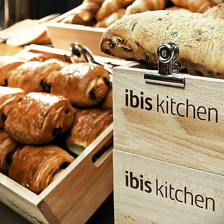 Ibis 3*