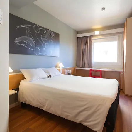 Ibis 3* 엘체